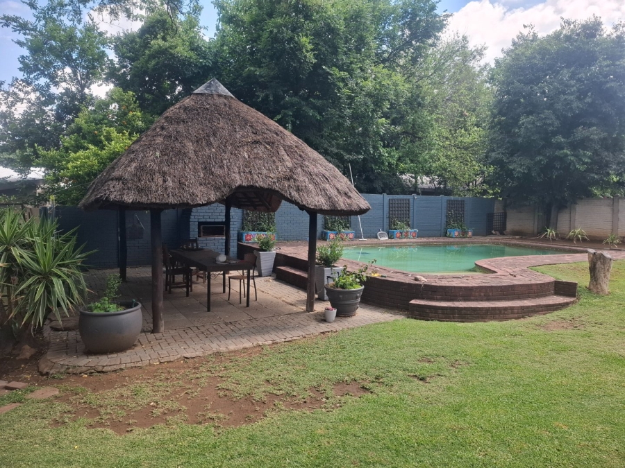 To Let 3 Bedroom Property for Rent in Suidrand Free State